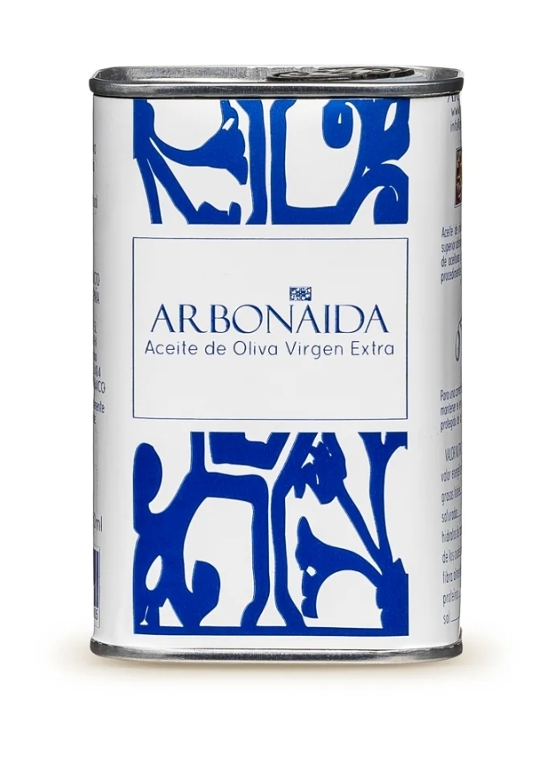 Lata de aceite de oliva virgen extra Arbonaida con etiqueta azul y blanca